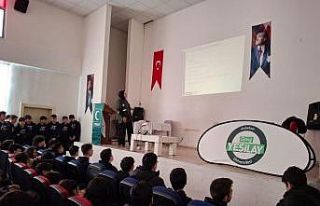 Ardahan’da öğrencilere bağımlılıkla mücadele...