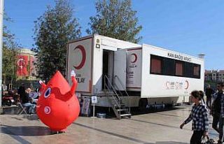 Aydın’da kan bağışı kampanyasına vatandaşlar...