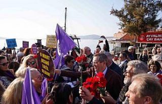 Ayvalık’ta 8 Mart Kadınlar Günü coşkuyla kutlandı