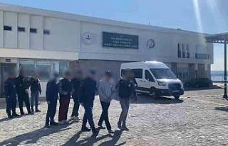 Ayvalık’ta Sahil Güvenlik ekipleri göçmen kaçakçılarını...