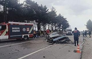 Balıkesir’de feci kaza: 1 ölü, 1’i ağır 10...