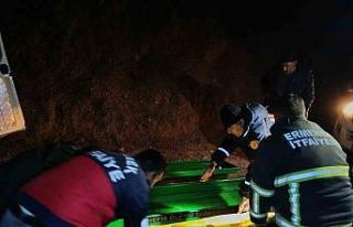 Baraj gölüne düşen kamyonet sürücüsünün cansız...