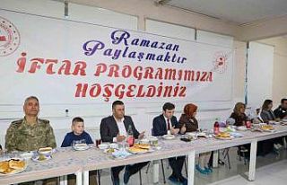 Başkale’de anlamlı iftar buluşması