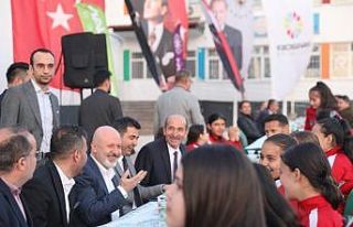 Başkan Çolakbayrakdar: "Sofralarımızdan bereket,...