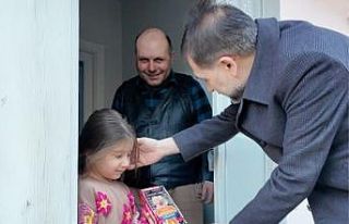 Başkan Uçar’dan mesai arkadaşlarına iftarlık...