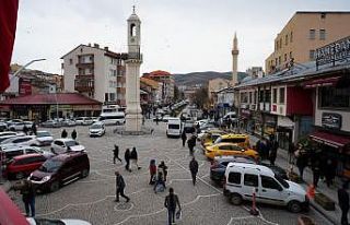 Bayburt’ta bayram yoğunluğu tatilcilerin de akınıyla...