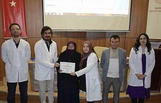 Bayburt’taki diyabet okulu 500’üncü mezununu...