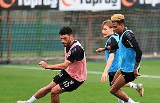 Beşiktaş kondisyon ve taktik çalıştı