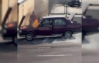 Bingöl’de seyir halindeki Fiat Tofaş alevlere...