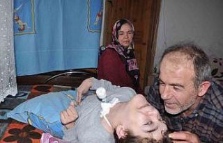 Bir köy onu çok sevdi, şimdi gözyaşlarıyla uğurluyor