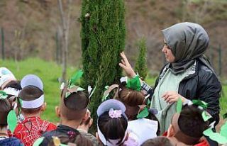 Botanik bahçesinde doğayla buluştular