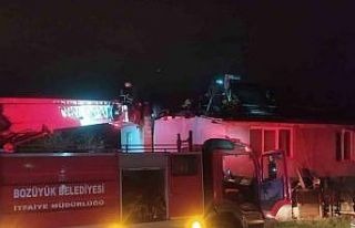 Bozüyük’te çatı yangını