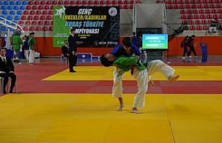 Burdur, Gençler Türkiye Kuraş Şampiyonası’na...