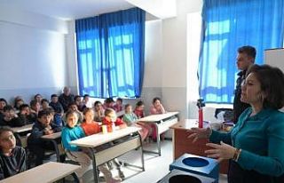 Burhaniye’de öğrencilere çevre eğitimleri sürüyor
