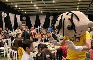 Bursa’da lösemili çocuklar ve aileleri iftar yemeğinde...