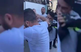 Bursasporlu taraftarlar mağlubiyet sonrası olay...