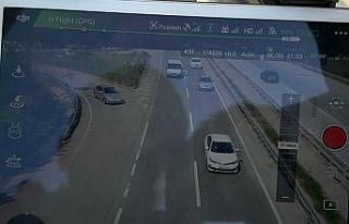 D-100’de dronlu denetim: 1 saatte 50 araca 54 bin...