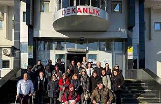 Dekan Akın: "Ağız ve diş sağlığı, genel...