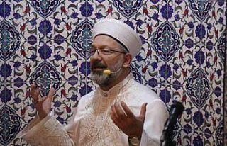 Diyanet İşleri Başkanı Erbaş, Sakarya’da teravih...