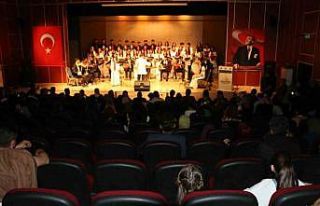 Diyarbakır’da 4 dilli konser