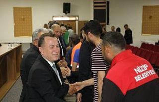 Doğan, personelleriyle bayramlaştı