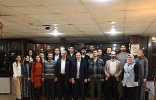 Doktorlarla iftarda buluşma