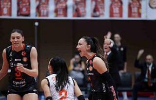 Eczacıbaşı Dynavit evinde mağlup