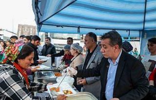 Efeler Belediyesi Ramazan ayında vatandaşları yalnız...