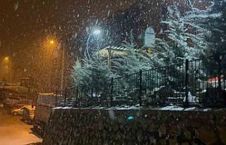 Elazığ’da kar yağışı başladı