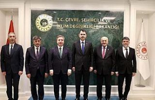 Erzincan heyeti Bakan Kurum’la görüştü