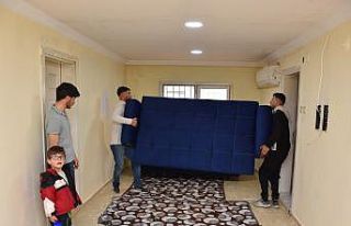 Evi yanan itfaiye personeline Başkan Zencirci’den...