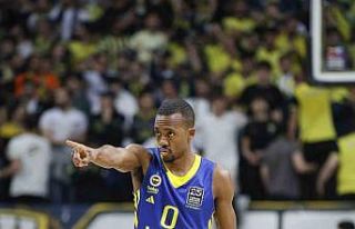 Fenerbahçe’de Errick McCollum sakatlandı