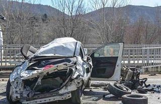 Fiat marka otomobil hurdaya döndü: 1 ölü