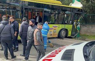 Freni patlayan belediye otobüsünde dehşet...8 yaralı