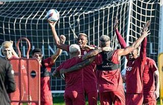 Galatasaray, Alanyaspor maçı hazırlıklarını...