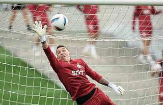 Galatasaray, Antalyaspor maçı hazırlıklarını...