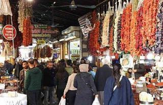 Gaziantep’in tarihi çarşılarında bayram hareketliliği...