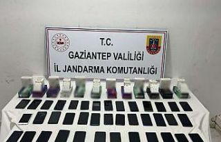 Gaziantep’te 2,7 milyon TL değerinde kaçak telefon...
