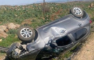 Gaziantep’te kontrolden çıkan araç ters döndü:...