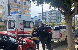 Gazipaşa’da motokurye kazada yaralandı