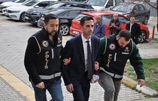 Gelendost Belediye Başkanı Mustafa Özmen adliyeye...