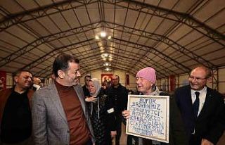 Geleneksel iftar çadırında ilk iftar yapıldı