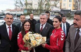 Gençlik ve Spor Bakanı Bak, Şırnak’ta gençlerle...