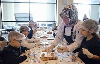 Hatay’ın yöresel lezzeti kömbe öğrencilerin...