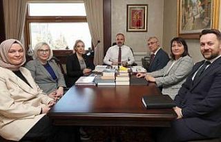 İçişleri Bakan Yardımcısı Turan’a Muhabirler...