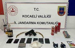 İki ikamette 1 kilo 25 gram metamfetamin ele geçirildi