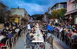 İlk 4 günde 5 binden fazla Efelerli iftar sofrasında...
