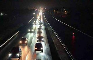 İstanbul’a dönüş: Tekirdağ’da trafik yoğunluğu