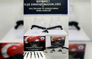 İzmir’de çok sayıda silah ele geçirildi: 5 gözaltı