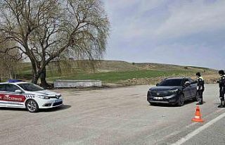 Jandarma ekipleri ‘Bayramınız Kemerli Olsun’...